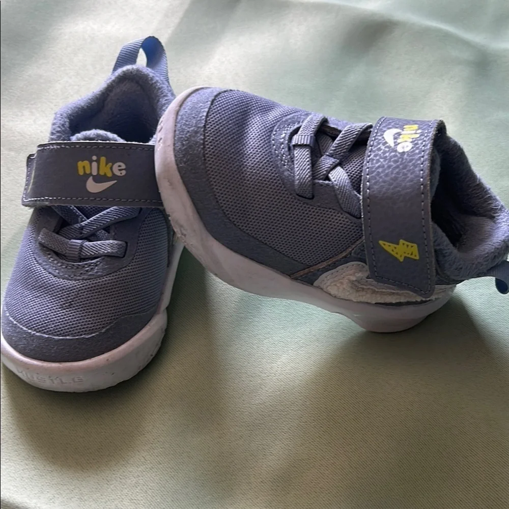 Nike Blue Sneakers Classic Design